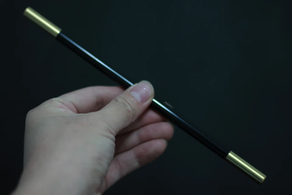 Magic Wand in Black (With Brass Tips),magic tricks for professional magician stage close up,child,stick,props
Magic Wand in Black (With Brass Tips),magic tricks for professional magician stage close up,child,stick,props