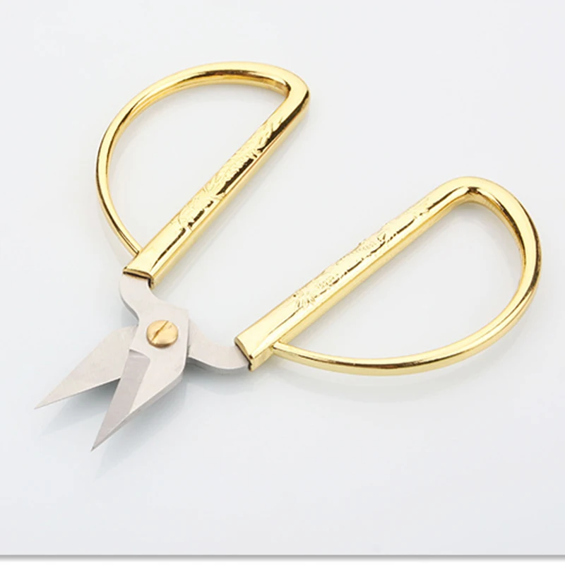 Stainless Steel Multi-functional Clothing Tailor Scissors Sewing Kitchen Tool Antique Fine Sewing Tailor scissor For handicraft
Stainless Steel Multi-functional Clothing Tailor Scissors Sewing Kitchen Tool Antique Fine Sewing Tailor scissor For handicraft