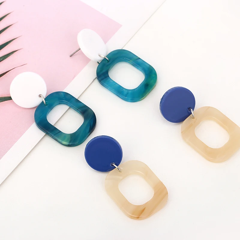 Fashion Square Acrylic Stud Earrings Simple Round Geometric Hawaiian Beach Earrings Vintage Statement Jewelry For Women2019
Fashion Square Acrylic Stud Earrings Simple Round Geometric Hawaiian Beach Earrings Vintage Statement Jewelry For Women2019