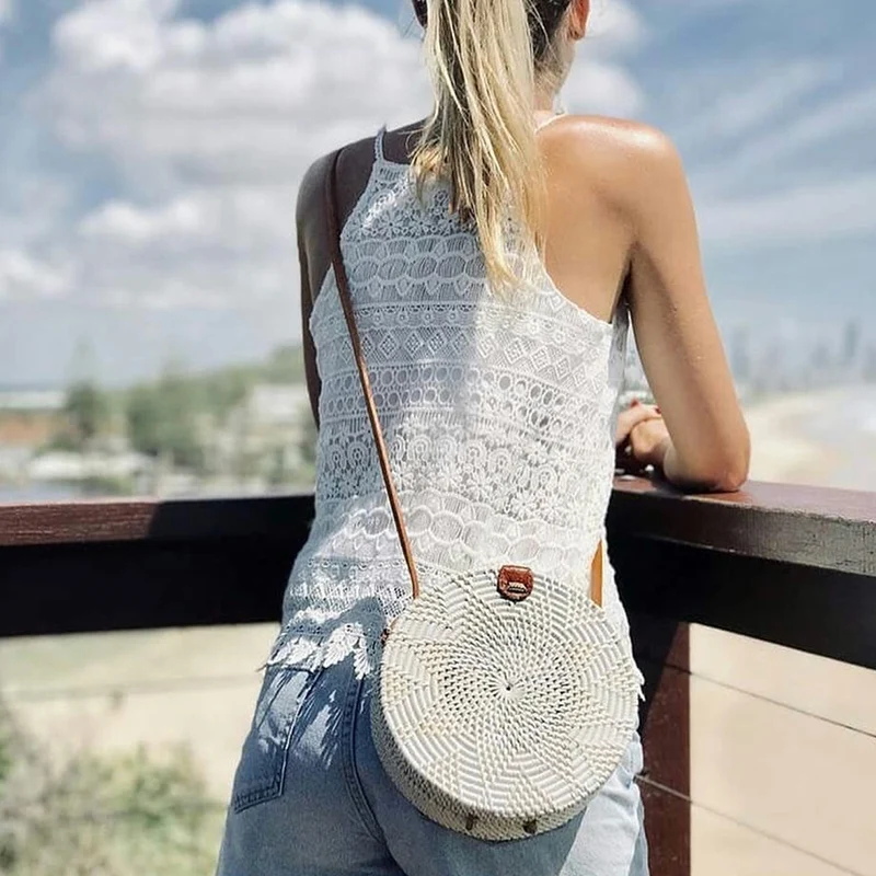 Female 2018 New Pure White Rattan Bag Indonesia Straw Bag Leather Shoulder Strap Messenger Bag Summer Travel Beach Bag
Female 2018 New Pure White Rattan Bag Indonesia Straw Bag Leather Shoulder Strap Messenger Bag Summer Travel Beach Bag