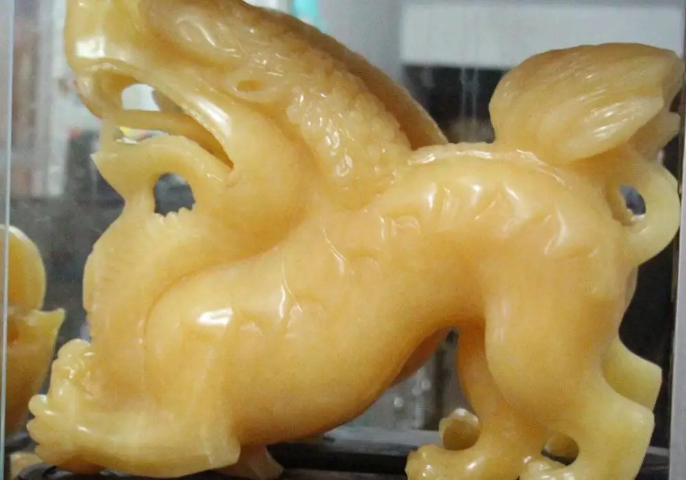 19" Rare Natural Yellow Jade Yu Pure Hand Animal Dragon Dragon Loong Pixiu Beast
19" Rare Natural Yellow Jade Yu Pure Hand Animal Dragon Dragon Loong Pixiu Beast