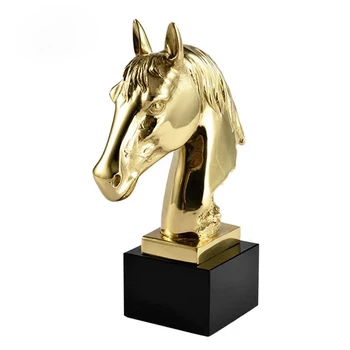 Plating Brass Horse Head Figurines Statue Nordic Ornaments Creative Horse Head Sculpture Crafts Household Business Gift R2006
Plating Brass Horse Head Figurines Statue Nordic Ornaments Creative Horse Head Sculpture Crafts Household Business Gift R2006