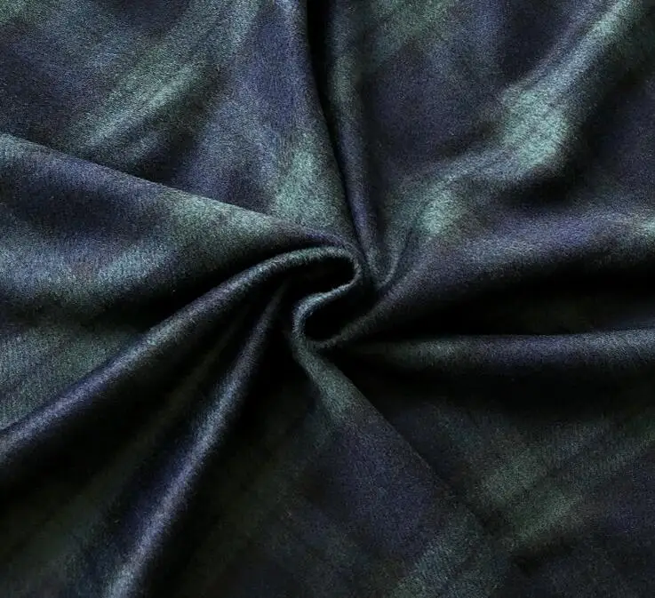 British retro contrast plaid wool cashmere fabric coat ,printing Textile hollandais african sequin Christmas cloak fabric A154
British retro contrast plaid wool cashmere fabric coat ,printing Textile hollandais african sequin Christmas cloak fabric A154