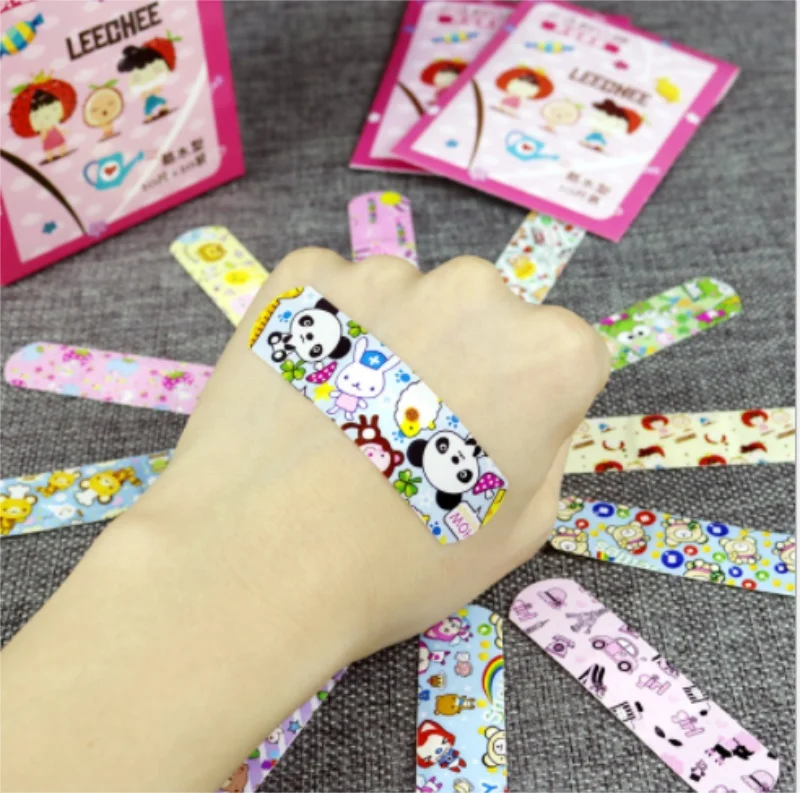 100Pcs Children Dreathable Waterproof Wound Patch Cartoon Waterproof Bandage Band-Aid Hemostatic Adhesive / 200pack
100Pcs Children Dreathable Waterproof Wound Patch Cartoon Waterproof Bandage Band-Aid Hemostatic Adhesive / 200pack