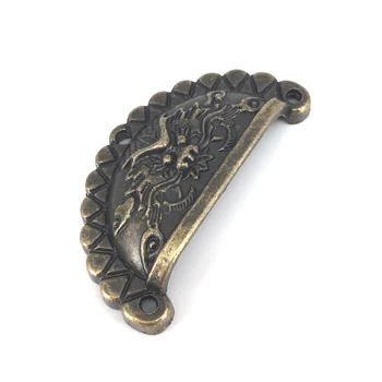 Vintage Brass Zinc alloy Kitchen Cabinets Wardrobe Medicine drawer Handle Classic Furniture Knobs Pulls 70*35mm
Vintage Brass Zinc alloy Kitchen Cabinets Wardrobe Medicine drawer Handle Classic Furniture Knobs Pulls 70*35mm