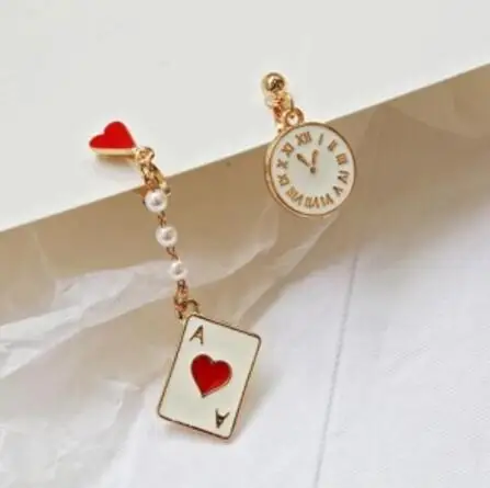 e 94 Simple Korean version chain tassel asymmetric poker alarm clock earrings female round ring swing earrings jewelry gift fact 
e 94 Simple Korean version chain tassel asymmetric poker alarm clock earrings female round ring swing earrings jewelry gift fact