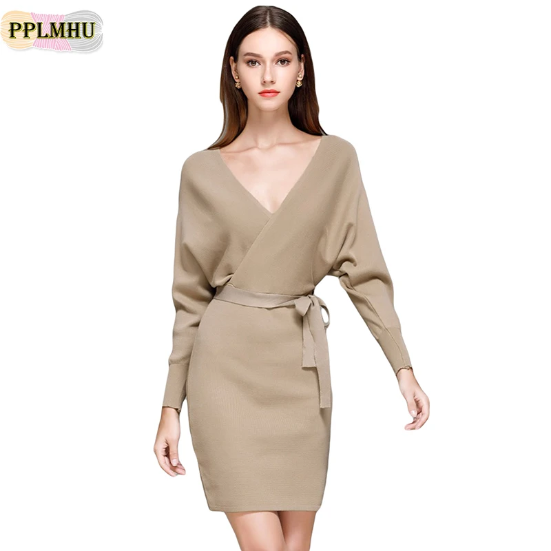 Women's Sexy V-Neck Long Sleeve Dress 2019 New Arrival Fashion Back Hollow Out Sweater Dress And Solid Colors Mini Knitted Dress
Women's Sexy V-Neck Long Sleeve Dress 2019 New Arrival Fashion Back Hollow Out Sweater Dress And Solid Colors Mini Knitted Dress
