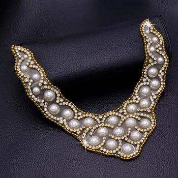 DIY 2pcs V neck Iron on Pearl Neckline for Clothing Rhinestone Gold Garment Patches Appliques Hot fix Dress Accessories YH-405
DIY 2pcs V neck Iron on Pearl Neckline for Clothing Rhinestone Gold Garment Patches Appliques Hot fix Dress Accessories YH-405