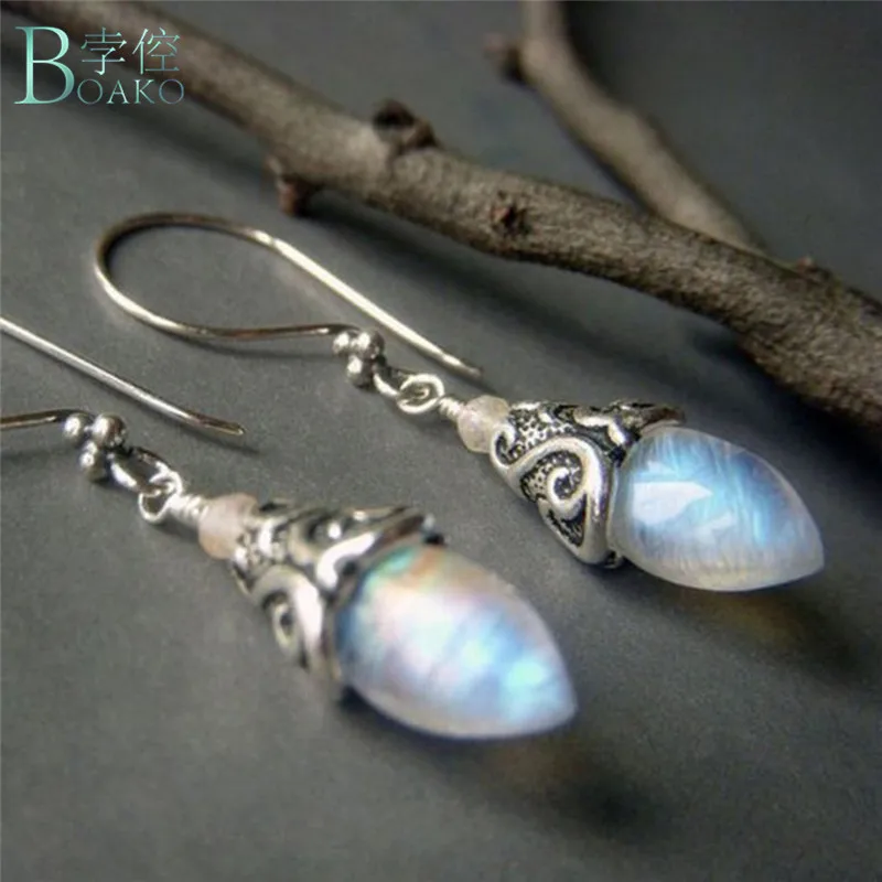 BOAKO New Fashion Lady Silver Plated Moon Stone Earrings Oval Opal Drop Earrings for Women Jewelry boucle d'oreille femme 2018
BOAKO New Fashion Lady Silver Plated Moon Stone Earrings Oval Opal Drop Earrings for Women Jewelry boucle d'oreille femme 2018