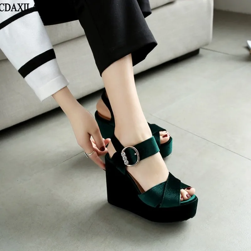 New arrivals sandals women Corduroy wedge ankle wrap buckle strap platform super high heel sandals green red yellow black shoe
New arrivals sandals women Corduroy wedge ankle wrap buckle strap platform super high heel sandals green red yellow black shoe