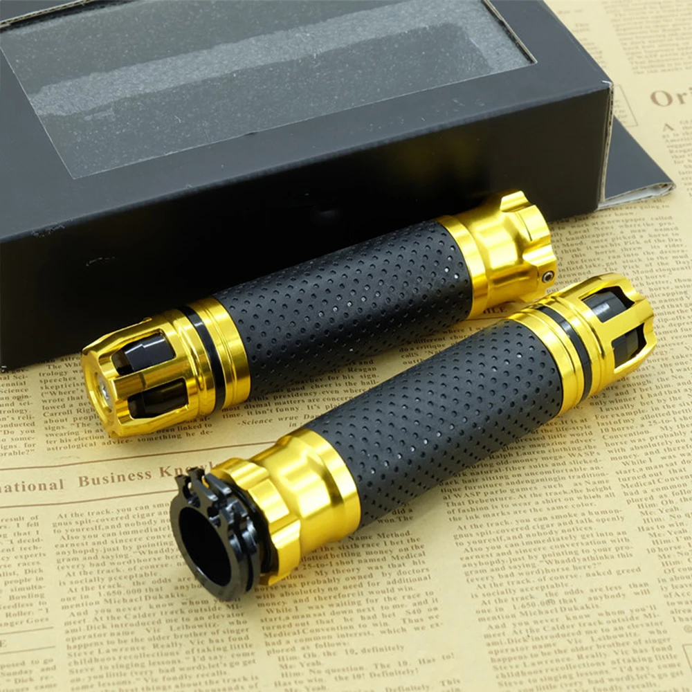 Universal Motorcycle 7/8" 22mm CNC handlebar grips For HONDA cbr 300r cbr 125r hornet cb 1300 super four cbr 600rr cb 400f etc.
Universal Motorcycle 7/8" 22mm CNC handlebar grips For HONDA cbr 300r cbr 125r hornet cb 1300 super four cbr 600rr cb 400f etc.