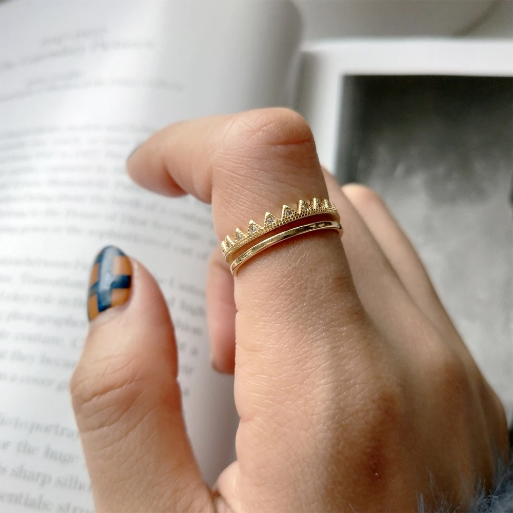 925 Sterling Silver Clear Zircon Crystal Stackable Open Adjustable Double Layer Minimalist Midi Tiara Princess Crown Bridal Ring
925 Sterling Silver Clear Zircon Crystal Stackable Open Adjustable Double Layer Minimalist Midi Tiara Princess Crown Bridal Ring