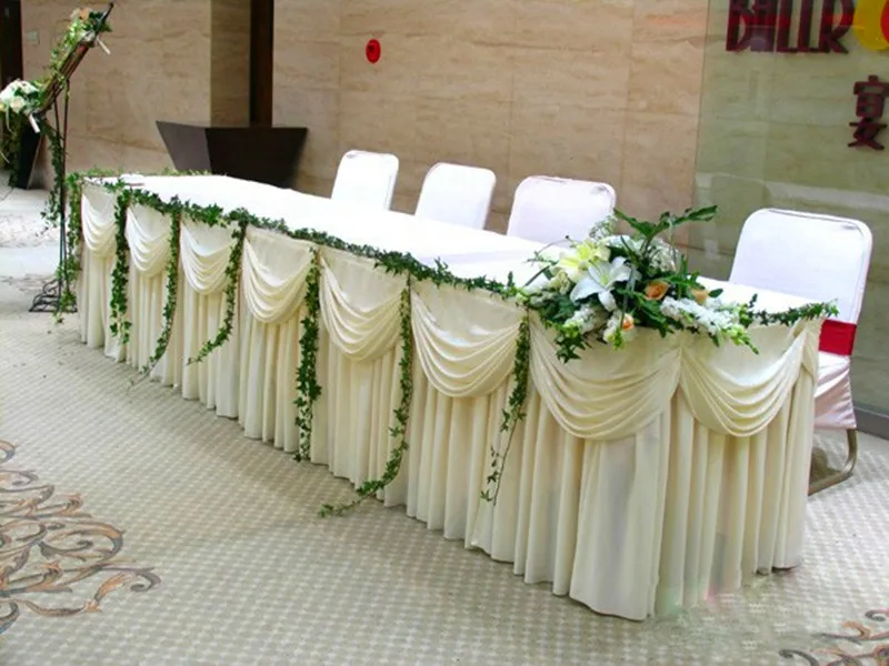Customized size Wedding banquet table skirting White luxury Cake Table Skirt With Swag
Customized size Wedding banquet table skirting White luxury Cake Table Skirt With Swag