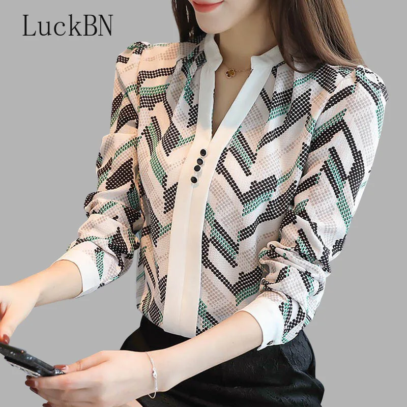Women Chiffon Blouses Tops 2019 Spring Autumn Chiffon Blouses Shirts Ladies Floral V-neck Blouse Femme Long Sleeve Blusas 3XL
Women Chiffon Blouses Tops 2019 Spring Autumn Chiffon Blouses Shirts Ladies Floral V-neck Blouse Femme Long Sleeve Blusas 3XL