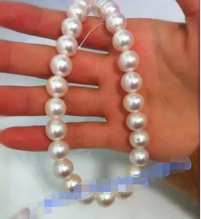 Free Shipping >>>>>natural 18" AAA 12-11 MM SOUTH SEA NATURAL White PEARL NECKLACE 14K
Free Shipping >>>>>natural 18" AAA 12-11 MM SOUTH SEA NATURAL White PEARL NECKLACE 14K