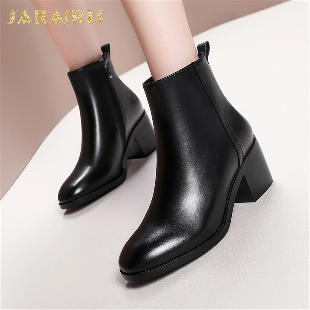 SARAIRIS 2018 Genuine Leather Wholesale Hot Sale Large Sizes 34-40 Cow Leather Zip Up Ankle Boots Women Shoes Woman Boots
SARAIRIS 2018 Genuine Leather Wholesale Hot Sale Large Sizes 34-40 Cow Leather Zip Up Ankle Boots Women Shoes Woman Boots