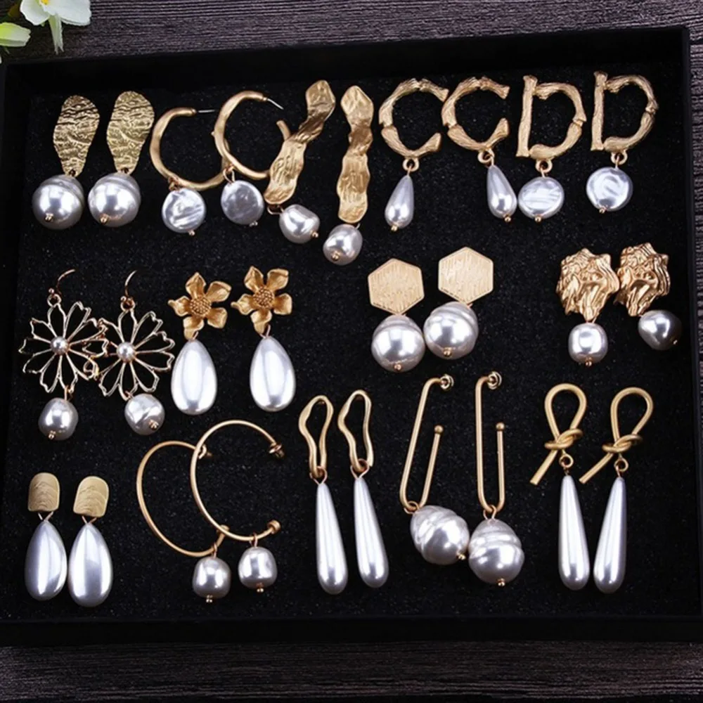 Dvacaman Vintage Real Natural Pearls Drop Dangles Earrings for Women 2019 Fashion Gold Metal Statement Earrings Jewelry Brincos
Dvacaman Vintage Real Natural Pearls Drop Dangles Earrings for Women 2019 Fashion Gold Metal Statement Earrings Jewelry Brincos