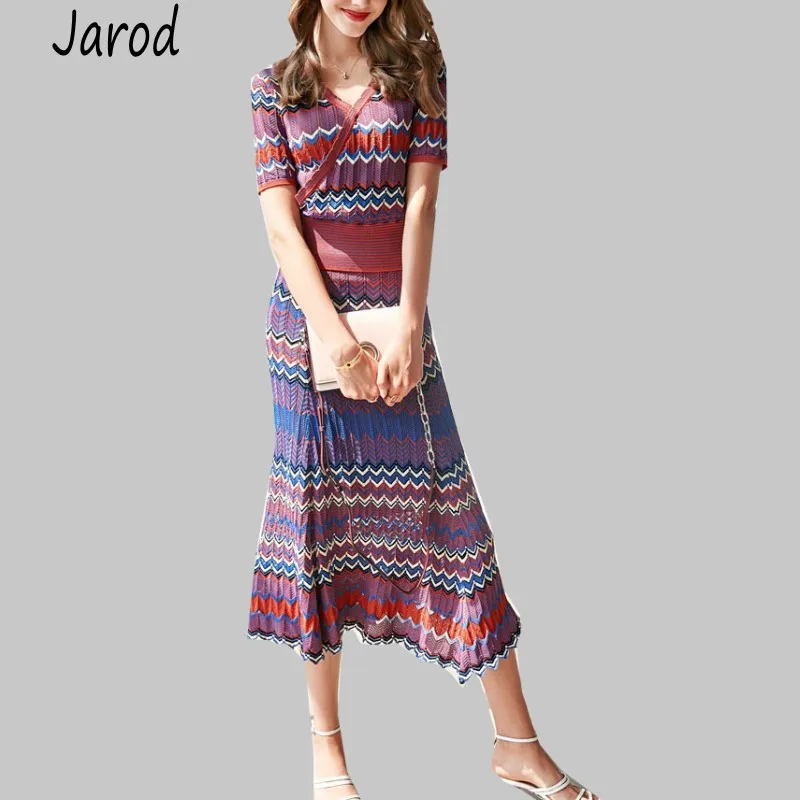 2019 New Fashion Summer Women's Stripes Knit Tops +Two-piece women's Stripes holiday Skirt Suit
2019 New Fashion Summer Women's Stripes Knit Tops +Two-piece women's Stripes holiday Skirt Suit