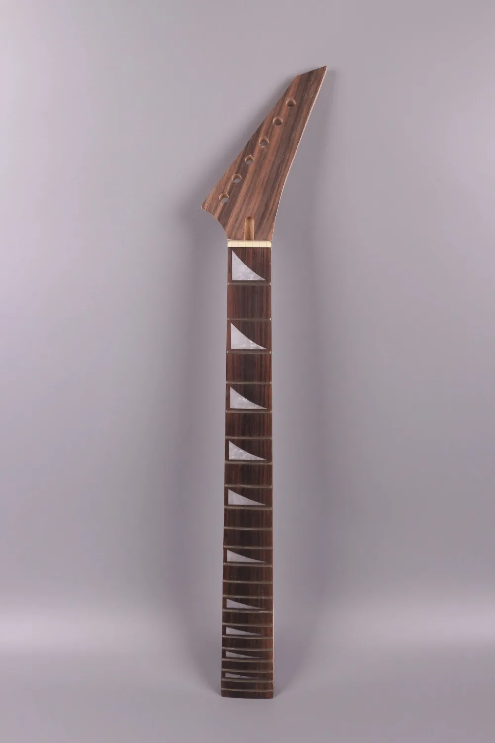 right hand Electric guitar neck 22 fret 25.5" Maple wood ROSEWOOD Fretboard Locking nut JK- 018
right hand Electric guitar neck 22 fret 25.5" Maple wood ROSEWOOD Fretboard Locking nut JK- 018