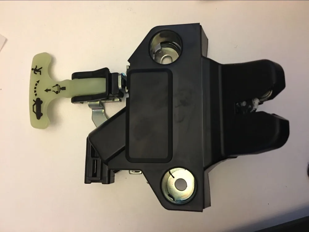 for Toyota Corolla E15 2006-2013 6460002040 64600-02040 TAILGATE LOCK UNIT back REAR TRUNK LOCKs LID LOCKing
for Toyota Corolla E15 2006-2013 6460002040 64600-02040 TAILGATE LOCK UNIT back REAR TRUNK LOCKs LID LOCKing