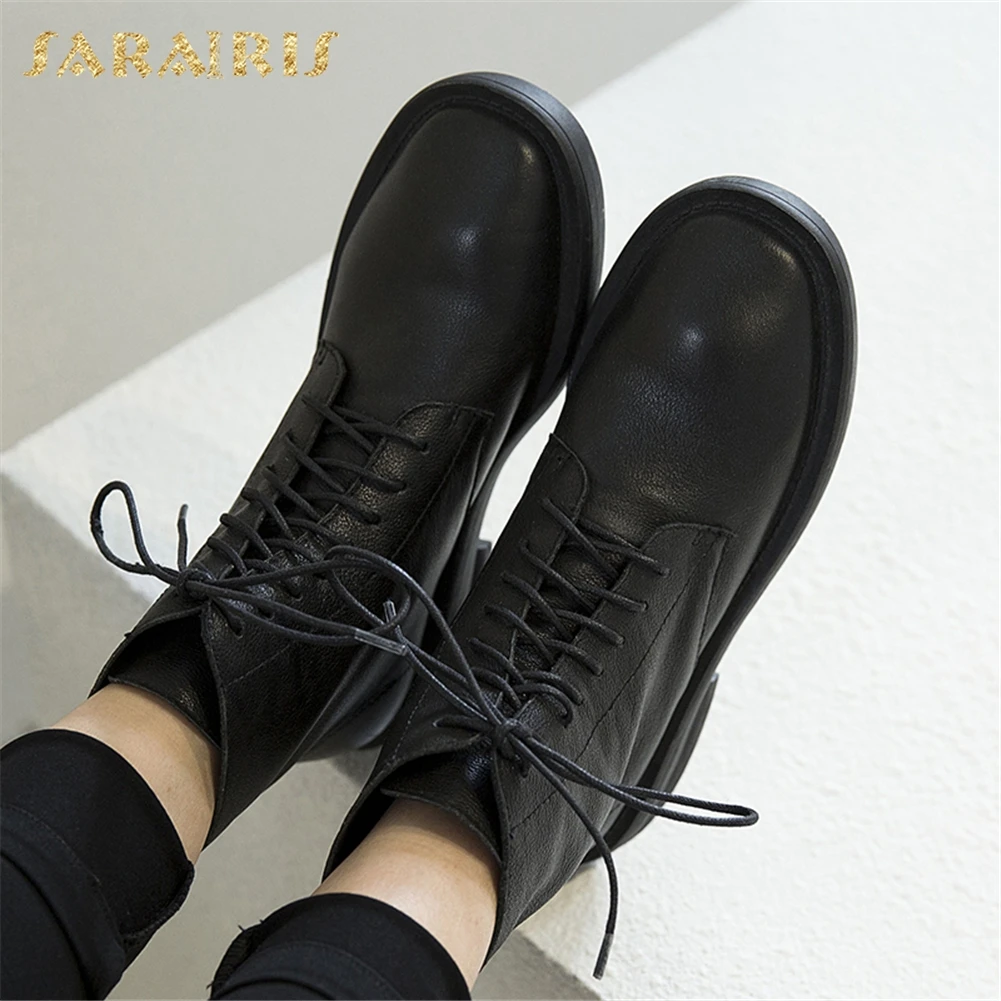 Sarairis New Arrivals Genuine Cow Leather Size 34-40 Ankle Boots Woman Shoes Lace Up Chunky Heels Black Shoes Woman Boots 2019
Sarairis New Arrivals Genuine Cow Leather Size 34-40 Ankle Boots Woman Shoes Lace Up Chunky Heels Black Shoes Woman Boots 2019