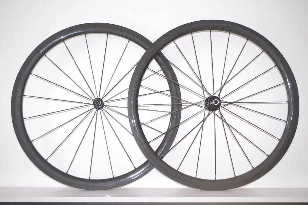 1253g SUPER LIGHT 16/20H 38mm 700c Carbon CLINCHER Road Bike Wheels 23mm Wide Bicycle Wheelset POWERWAY R13/R36 Hubs
1253g SUPER LIGHT 16/20H 38mm 700c Carbon CLINCHER Road Bike Wheels 23mm Wide Bicycle Wheelset POWERWAY R13/R36 Hubs