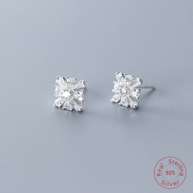 Minimalist 925 Sterling Silver For Women Simple Small Square Statement Stud Earrings Crystal Fashion Female Gift Jewelry
Minimalist 925 Sterling Silver For Women Simple Small Square Statement Stud Earrings Crystal Fashion Female Gift Jewelry