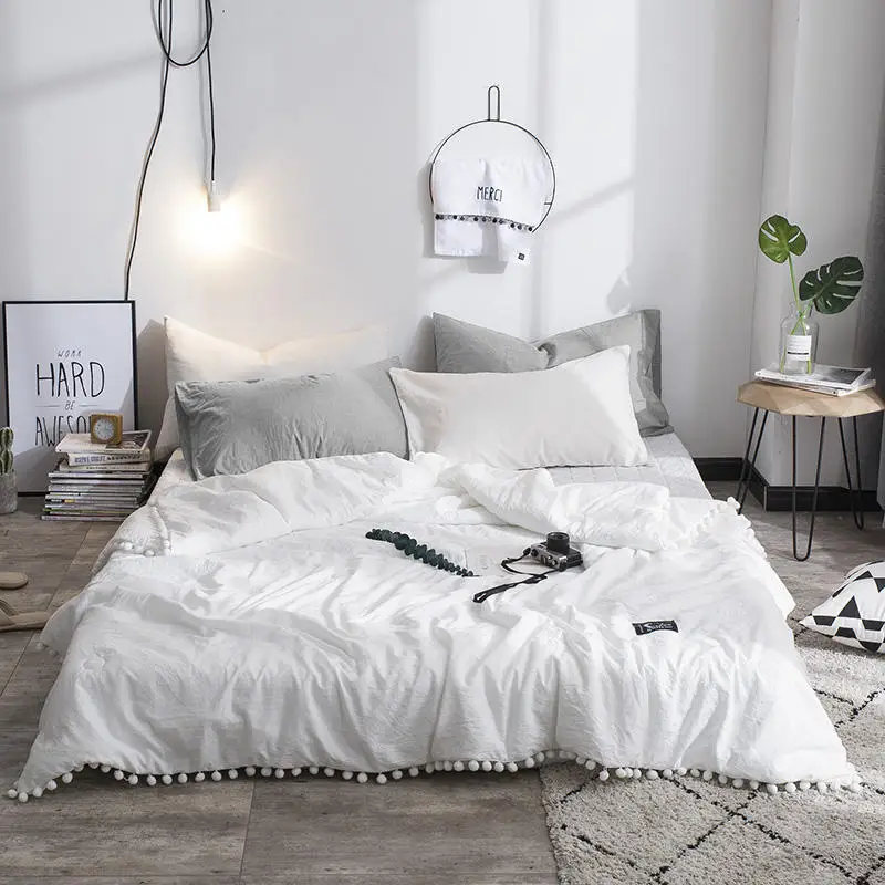 Quality Summer Quilt Solid color Soft Bedding Thin Comforter Blanket Lightweight Air Conditioning Quilt 150*200/180*210/200*230
Quality Summer Quilt Solid color Soft Bedding Thin Comforter Blanket Lightweight Air Conditioning Quilt 150*200/180*210/200*230