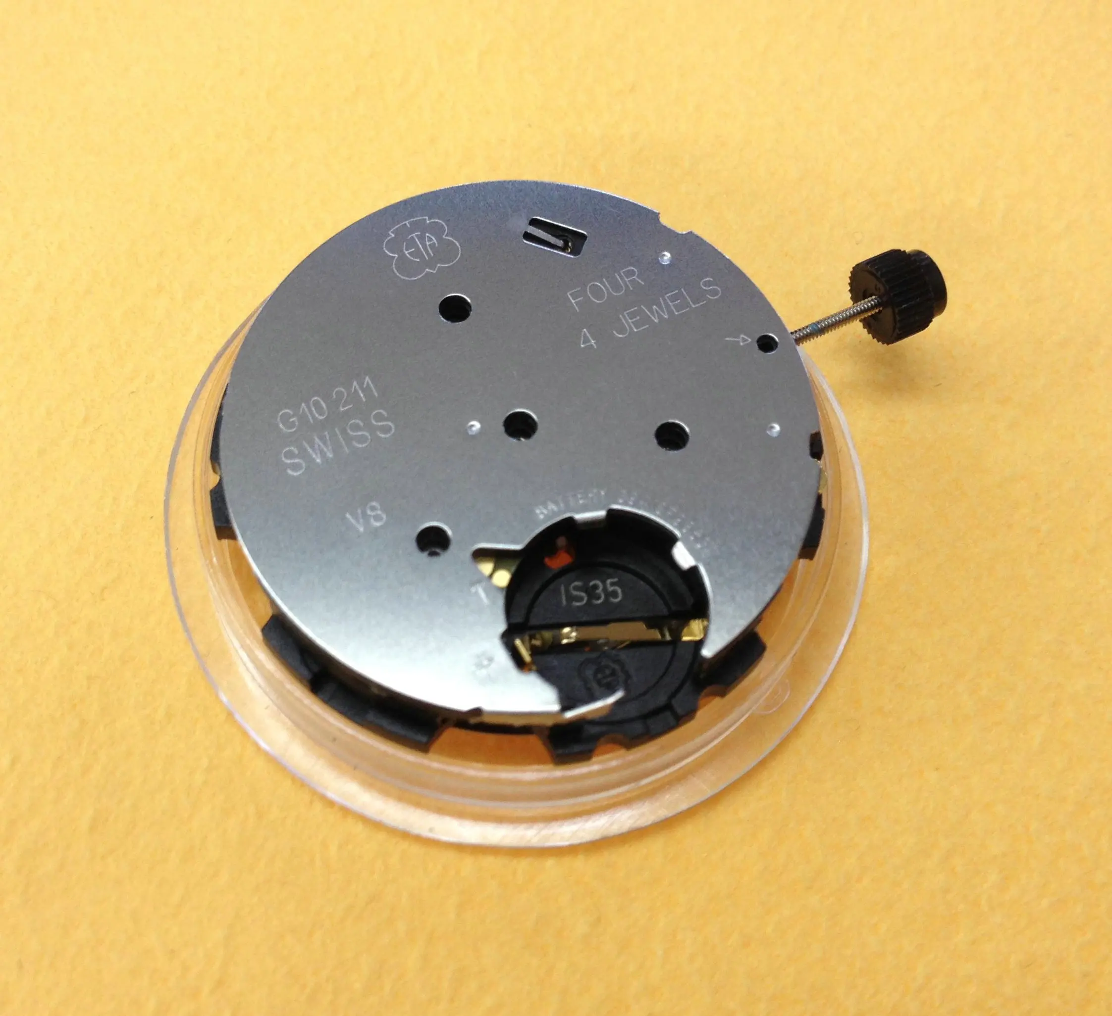 Watch movement accessories the Swiss ETA g10.212 movement replaces the G10.211 six-pin movement four-bit calendar
Watch movement accessories the Swiss ETA g10.212 movement replaces the G10.211 six-pin movement four-bit calendar