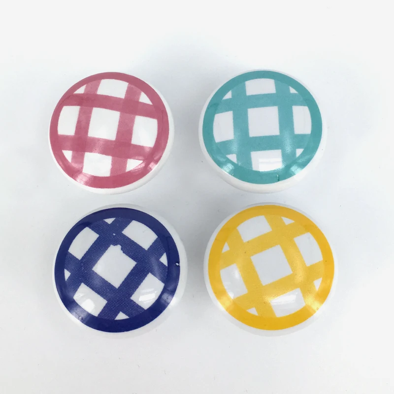 10pcs 38mm Ceramic Knobs Porcelain Round Furniture Cabinet Drawer Pull Handle Kitchen Door Wardrobe handle knobs
10pcs 38mm Ceramic Knobs Porcelain Round Furniture Cabinet Drawer Pull Handle Kitchen Door Wardrobe handle knobs