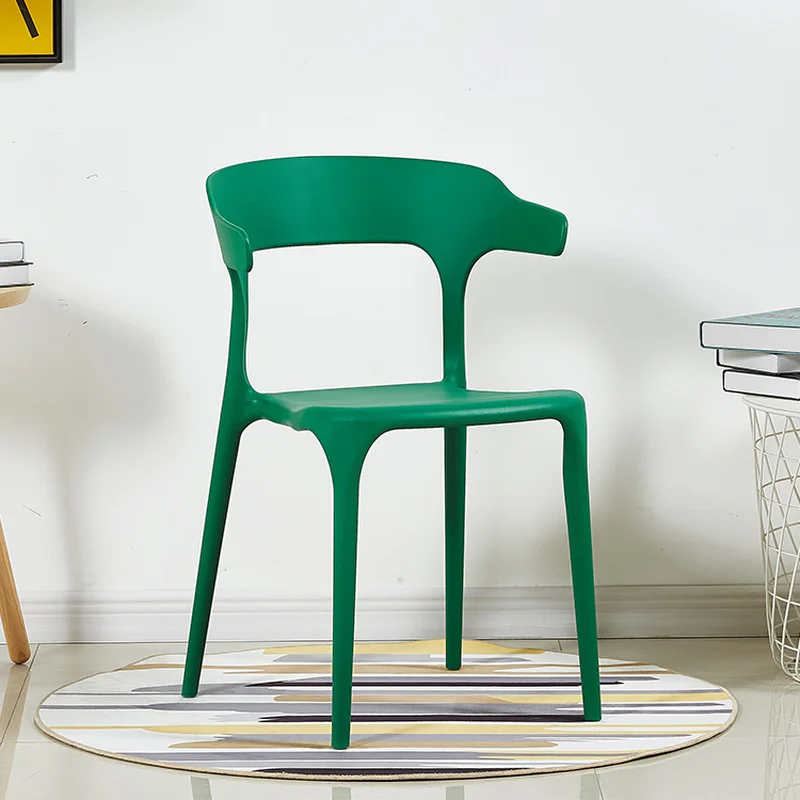 Plastic horn chairs in northern Europe simple modern restaurants use chairs to make people use lazy backrest personalit
Plastic horn chairs in northern Europe simple modern restaurants use chairs to make people use lazy backrest personalit