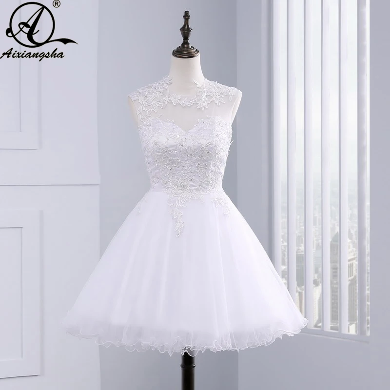 2018 New Sweet 15 Year Sheer White Short Homecoming Dresses Sexy Backless Ball Gown Appliques 8th Graduation Dress Custom Made
2018 New Sweet 15 Year Sheer White Short Homecoming Dresses Sexy Backless Ball Gown Appliques 8th Graduation Dress Custom Made
