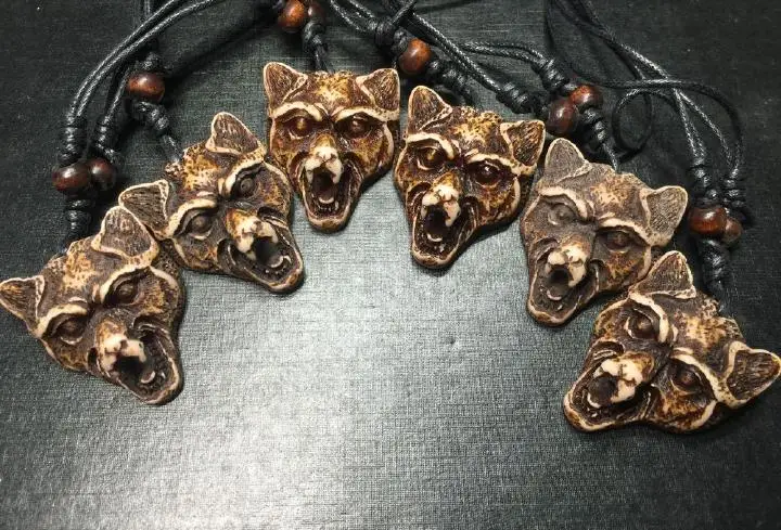 Фото 12 pcs Cool Yak Bone Powder Carved Wolf Head Pendant Necklace Choker Gift |