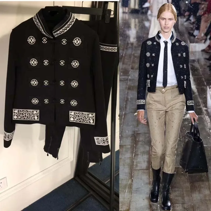 2018 The new fime embroidey women's suit fashion two piece set top and pants autumn winter classical sets of clothes for women
2018 The new fime embroidey women's suit fashion two piece set top and pants autumn winter classical sets of clothes for women