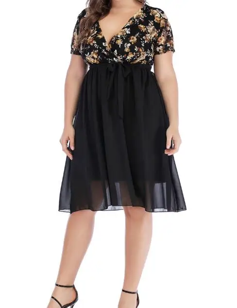 Floral Print Plus Size Women Dress Summer V-Neck Short Sleeve Lace Stitch Chiffon Dress High Waist A-Line Party Dresses
Floral Print Plus Size Women Dress Summer V-Neck Short Sleeve Lace Stitch Chiffon Dress High Waist A-Line Party Dresses