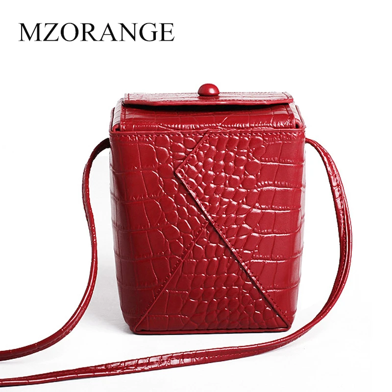 MZORANGE Genuine Leather Women Bags Lady Fashion Small Shoulder Bags Crocodile Bucket Bags Messenger Bags
MZORANGE Genuine Leather Women Bags Lady Fashion Small Shoulder Bags Crocodile Bucket Bags Messenger Bags