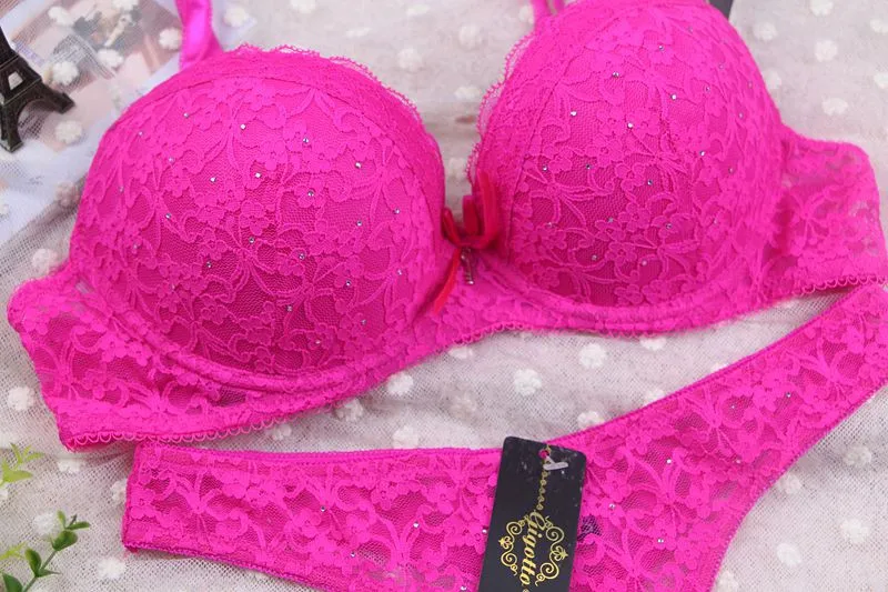 Бюстгальтер 