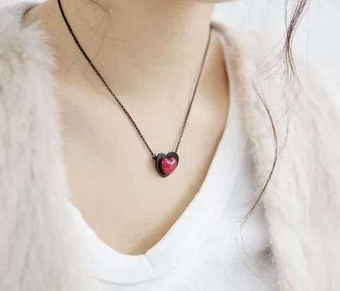 New Red 3D Double Love Heart shape charm pendant Necklace stereoscopic Geometric Heartbeat for Women Love Gift Necklace Jewelry
New Red 3D Double Love Heart shape charm pendant Necklace stereoscopic Geometric Heartbeat for Women Love Gift Necklace Jewelry