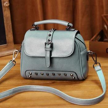 STYLE Tassel Genuine Leather Handbag Women Bag Female Shoulder Crossbody Bag Suede Leather Women Messenger Tote Bag famous T25
STYLE Tassel Genuine Leather Handbag Women Bag Female Shoulder Crossbody Bag Suede Leather Women Messenger Tote Bag famous T25