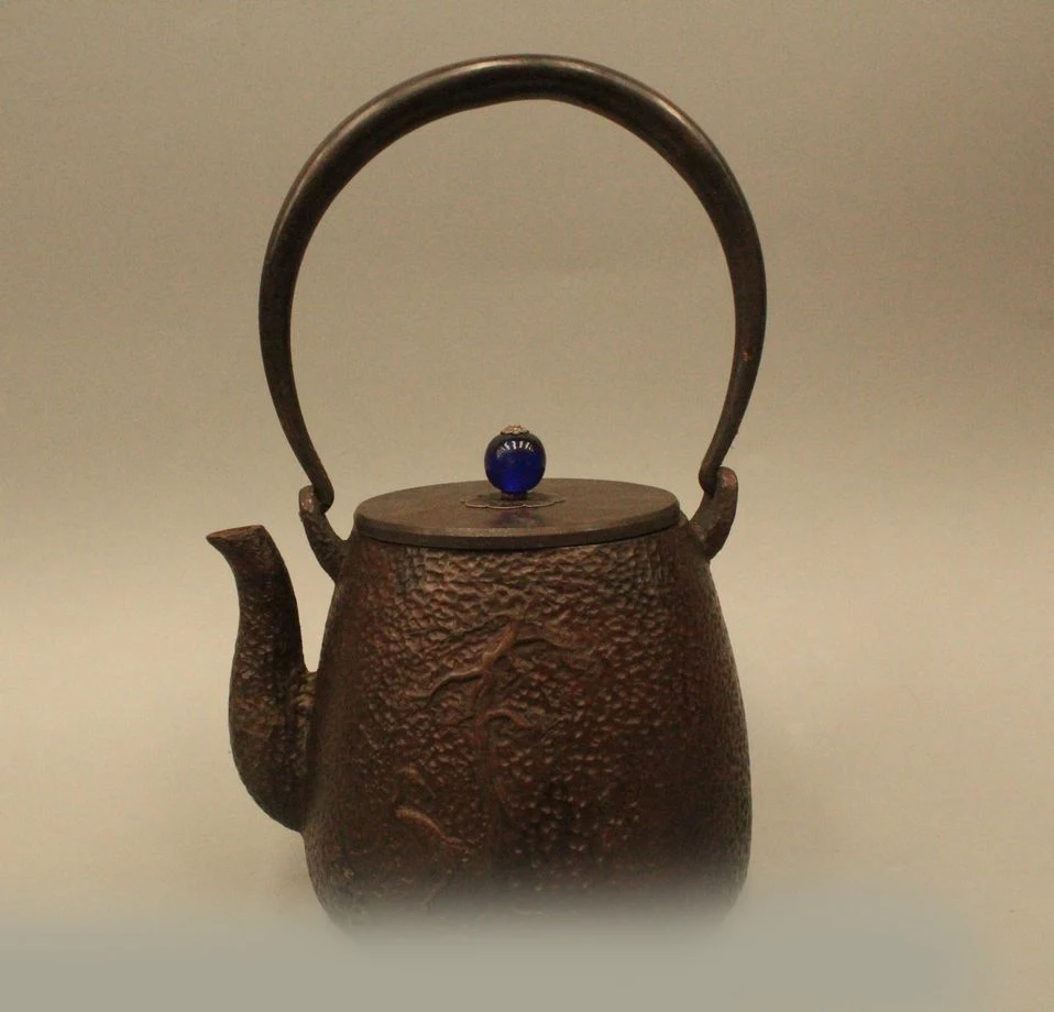 DS 10"Archaic Japan Japanese Iron beautiful crane Tree Kettle Wine Tea Pot Flagon
DS 10"Archaic Japan Japanese Iron beautiful crane Tree Kettle Wine Tea Pot Flagon
