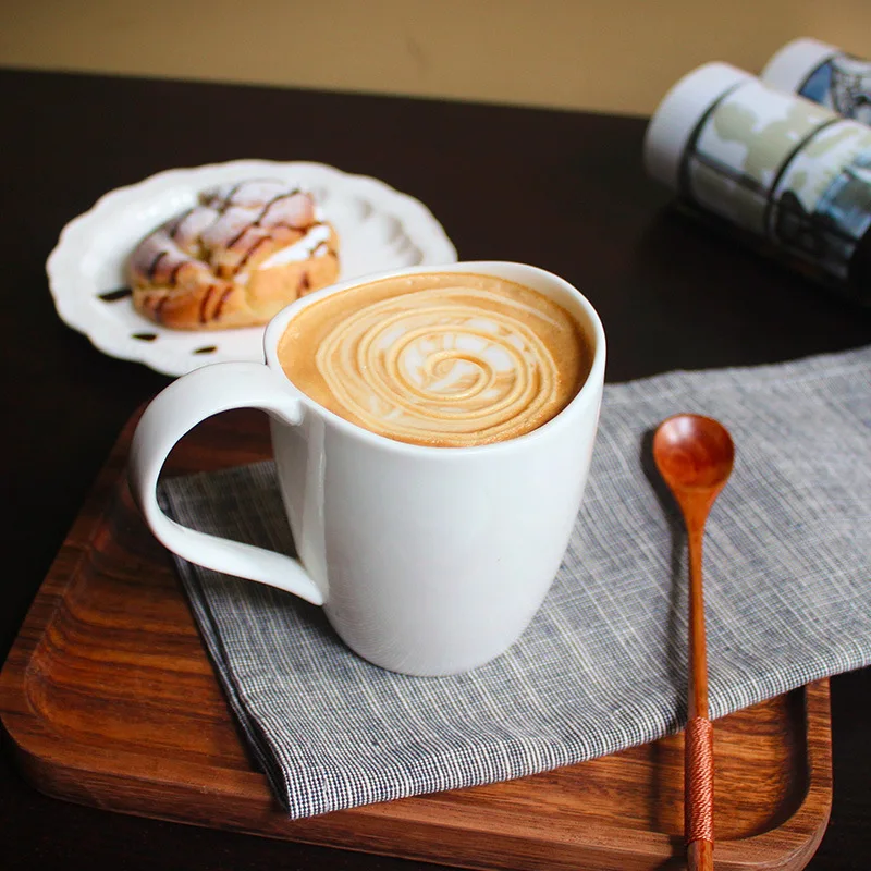 JDZ Handmade Ceramic Coffee Cup Pure White Creative Irregular Shaped Porcelain Tea Cup Coffee Cup from China
JDZ Handmade Ceramic Coffee Cup Pure White Creative Irregular Shaped Porcelain Tea Cup Coffee Cup from China