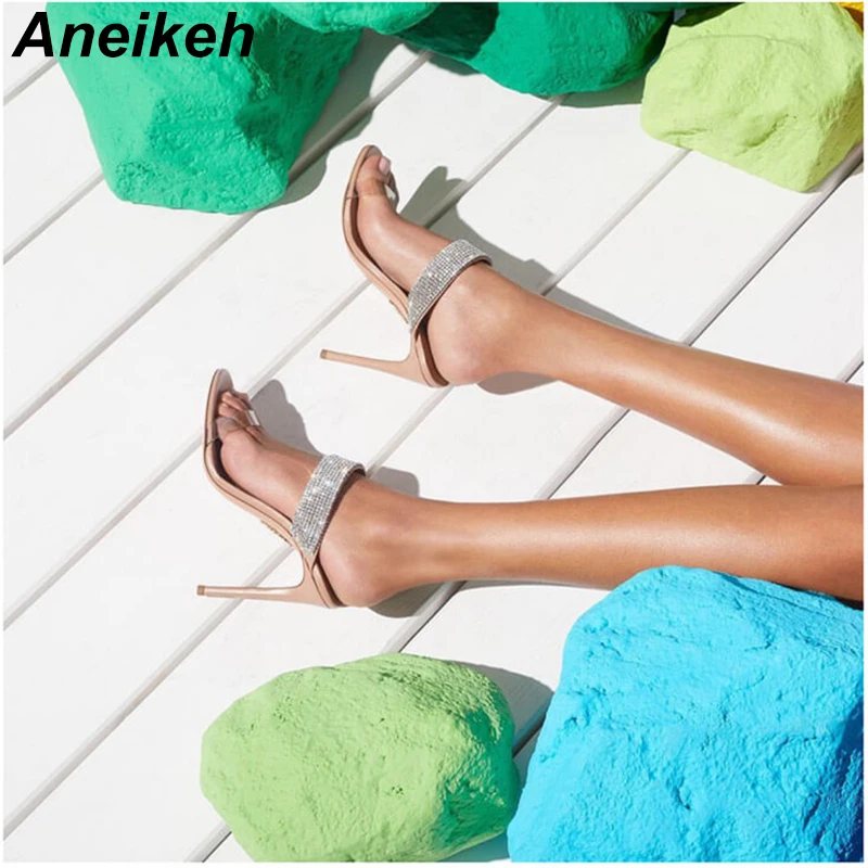 Aneikeh 2019 Sweet PU Diamond Transparent Slippers Open Toe Thin High Heel Crystal Women's Shoes Party Office Black Apricot 4-9
Aneikeh 2019 Sweet PU Diamond Transparent Slippers Open Toe Thin High Heel Crystal Women's Shoes Party Office Black Apricot 4-9