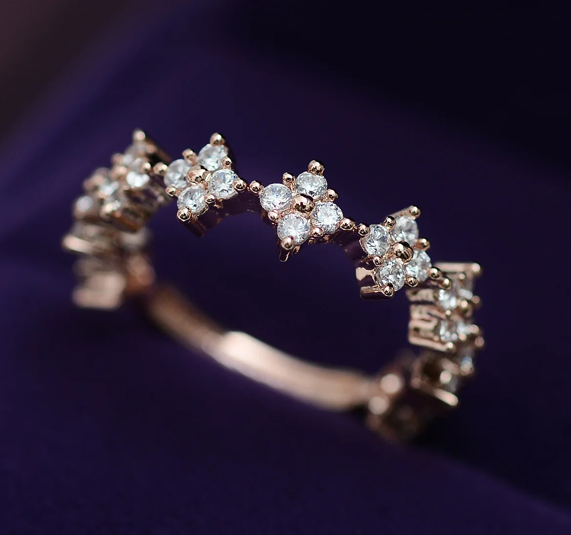 2018 Dainty Cubic Zirconias Flower Jewelry Rings Unique Rings for Women Gift To Lover Accessories Bijoux Femme Anelli Donna
2018 Dainty Cubic Zirconias Flower Jewelry Rings Unique Rings for Women Gift To Lover Accessories Bijoux Femme Anelli Donna