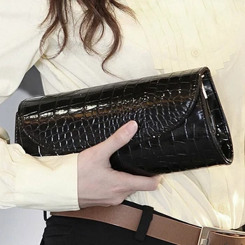 Fashion Designer Crocodile Pattern Ladies' Shoulder Chain Bag Wallet PU Leather Clutch Evening Bag Purse for Women Handbag 
Fashion Designer Crocodile Pattern Ladies' Shoulder Chain Bag Wallet PU Leather Clutch Evening Bag Purse for Women Handbag