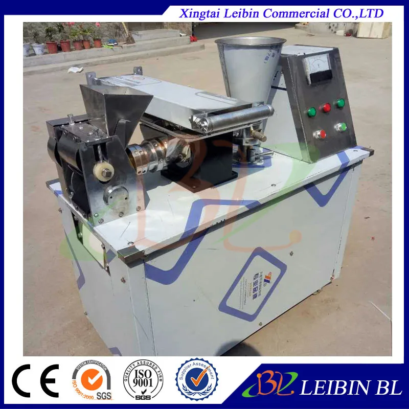 LBJZ100 220v or 110V Good quality high efficiency Automatic Electric dumplings maker machine Samosa Making machine
LBJZ100 220v or 110V Good quality high efficiency Automatic Electric dumplings maker machine Samosa Making machine