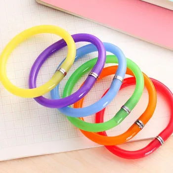 New Bracelet Ballpoint Pen Flexible Bangle Wristband Pens For Children Students Writing Pens Halloween Party Favor Gift
New Bracelet Ballpoint Pen Flexible Bangle Wristband Pens For Children Students Writing Pens Halloween Party Favor Gift