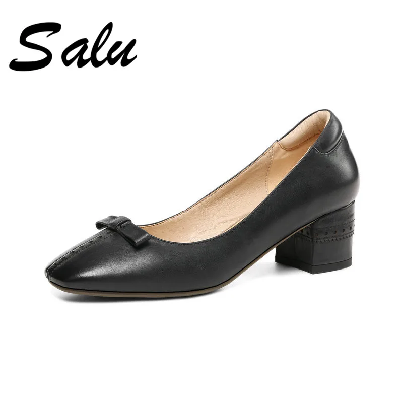 Salu 2019 top quality genuine leather shoes women pumps round toe butterfly knot solid colors high heels fashion shoes woman
Salu 2019 top quality genuine leather shoes women pumps round toe butterfly knot solid colors high heels fashion shoes woman
