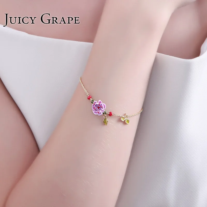 France Original Lavender Rose Flower Garden Series Bracelet Enamel Luxury Party Bangle Bracelet Hand Decorate Jewelry
France Original Lavender Rose Flower Garden Series Bracelet Enamel Luxury Party Bangle Bracelet Hand Decorate Jewelry