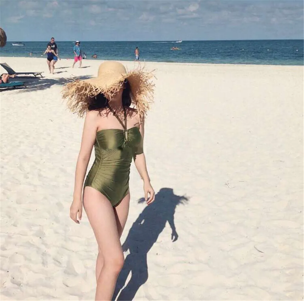 Sexy Bandeau One Piece Swimsuit Women Solid Swimwear Push Up Monokini Open Back Swim Suit Green Bathing Suit Halter Beachwear
Sexy Bandeau One Piece Swimsuit Women Solid Swimwear Push Up Monokini Open Back Swim Suit Green Bathing Suit Halter Beachwear