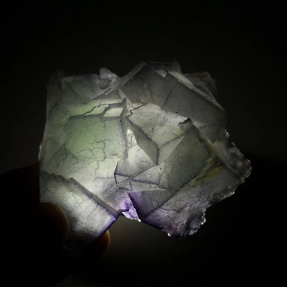 154g NATURAL Stones and Minerals purple Fluorite White quartz crystal RARE ORE UNIQUE SPECIMENS yun'nan CHINA
154g NATURAL Stones and Minerals purple Fluorite White quartz crystal RARE ORE UNIQUE SPECIMENS yun'nan CHINA